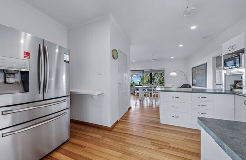 Airlie Beach House | Family resort in Great location!