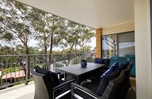 Nelson Bay House | Family Retreat, Bay Views, 5 Mins Bagnall's Beach