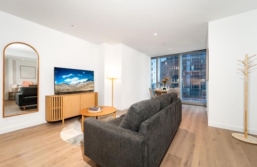 Melbourne Central Business District Apartment | Family Suite 2 Bed in the central CBD with Pool Gym Sauna
