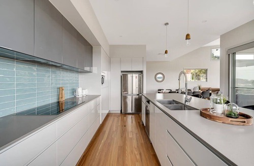 Corlette House | Family Tides - Pool & Ocean Views