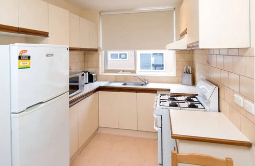 St Kilda Apartment | Fantastic place to explore, relax & enjoy