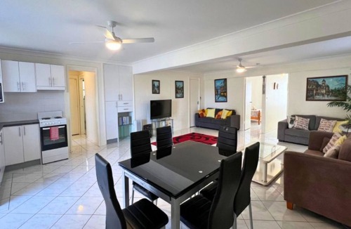 Sussex Inlet House | Fantastic water views and your own private jetty!