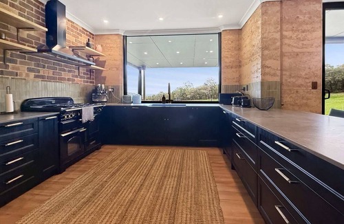 North Dandalup House | Farm Stay 3-Bed House in North Dandalup