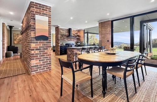 North Dandalup House | Farm Stay 3-Bed House in North Dandalup
