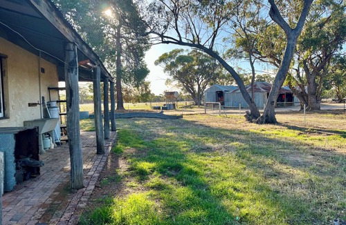 Brookton Cottage | Farmhouse Cottage