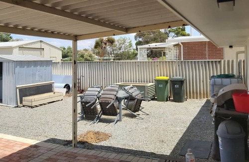 Merredin House | Fatti's Place - 4x2 - Aircon - WIFI - Quiet area