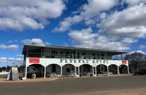 Wallumbilla Hotel | Federal hotel 30 may st WALLUMBILLA NOT ROMA