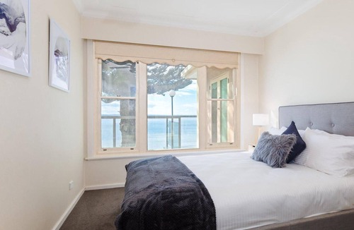 Salamander Bay House | Filoli, 91 Foreshore Drive - huge waterfront home