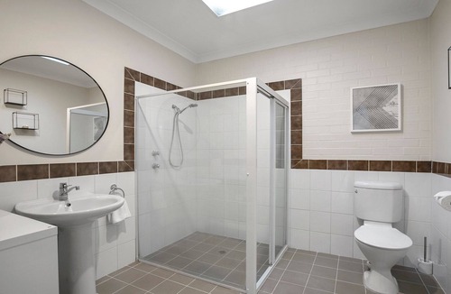 Moss Vale Apartment | Finch’s Nest – easy, comfortable accommodation for 4-6 in the heart of Moss Vale