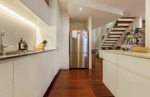 Collingwood Apartment | Find Luxury in an Old Charm Converted Warehouse