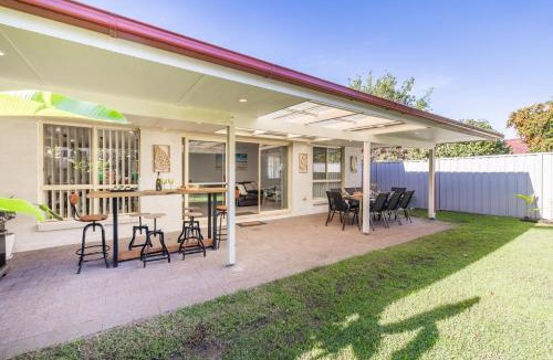 Fingal Bay House | Fingal on Whitesands 1 12 Whitesands Road all on ground level with air con wifi and boat parking