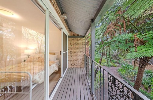 Glebe Apartment | Fish Market Sydney Glebe 2B2B Townhouse