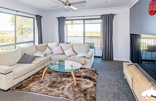 Port Franklin House | Fishermans Stay Stay 3 Pay 2 Winter Special