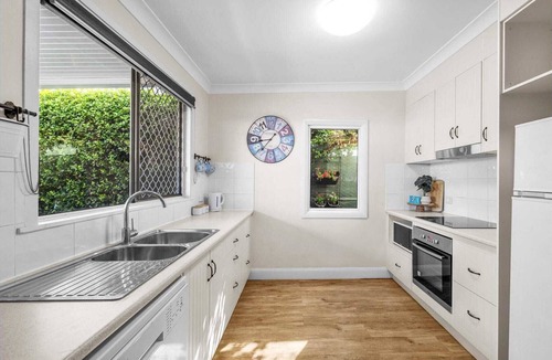 East Tamworth House | "Fitzroy Cottage" - one bedroom CBD accommodation