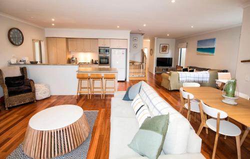 Queenscliff House | Flinders Rest