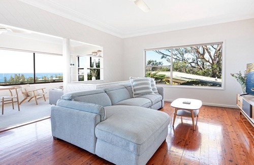 Kiama House | Fliptide House - ocean views, spacious living and easy access to Kiama’s beaches