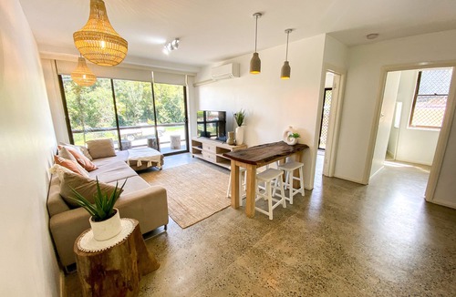 Port Macquarie Apartment | Flynn Beach Ocean Getaway