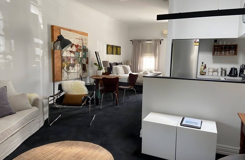 Albany Apartment | Foreshore Apartment 104 - a downtown apartment experience