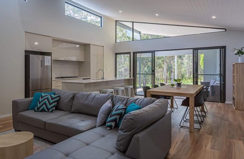 Margaret River House | Forest Getaway sits on the edge of the forest in the heart of Margaret River
