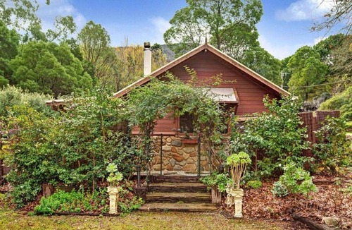 Warburton House | Forget Me Not Cottages-Rose Cottage