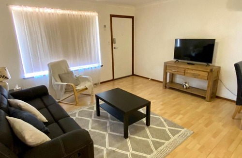 East Bunbury House | Forrest Holiday Unit Bunbury
