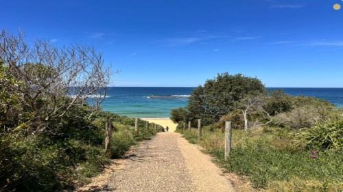 Forresters Beach House | Forries Beach Cottage