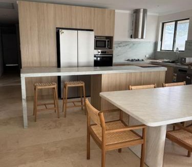 Black Head Apartment | Forster Absolute Beachfront Steps to the Sand
