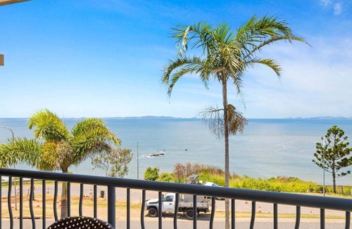 Yeppoon Apartment | Four, Villa Mar Colina