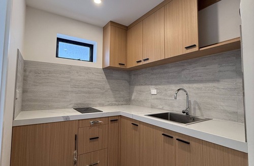 Frankston Hotel | Frankston Bay Motel