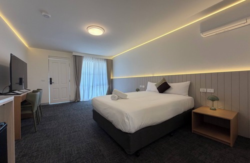 Frankston Hotel | Frankston Bay Motel