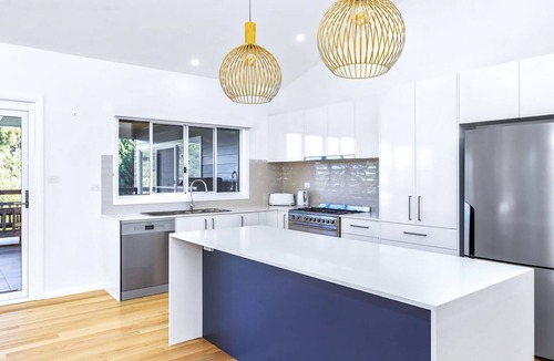 Mollymook Beach House | FREE NIGHT. Pay for 2 stay for 3