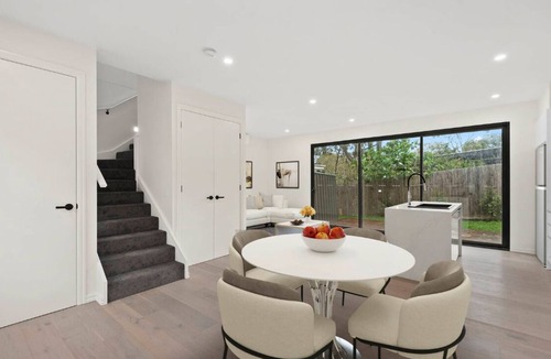 Maidstone House | French home walking to shops and shopping center