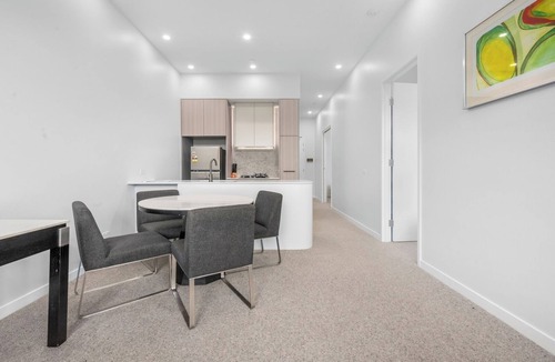 Dickson Apartment | Fresh 2BR Stay | Parking | 7min Walk to Tram