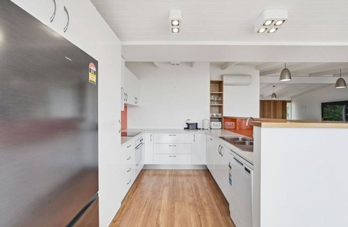 Howrah House | Fresh Coastal Home with Views