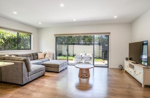 Ocean Grove House | Fresh, Modern Escape, Minutes to the Beach