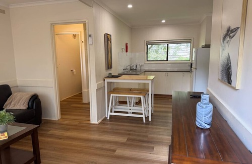 Halls Gap Cabin | Froggy’s Quarters Cabin 3 - Emu