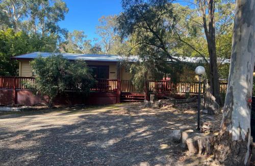 Halls Gap House | Froggys Quarters Cabin 8 Possum