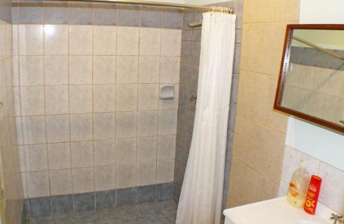 Beresford Apartment | Fully Airconditioned Geraldton Holiday Unit with free Streaming