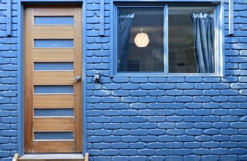 Long Beach House | Funky Little Apartment