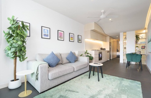City West Apartment | Furnished Nishi Stay with Scenic Mountain Views