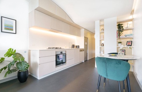 City West Apartment | Furnished Nishi Stay with Scenic Mountain Views