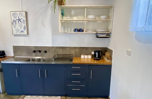 Kalbarri Apartment | Gantheaume Getaway | Coastal Comfort just minutes to Blue Holes Beach