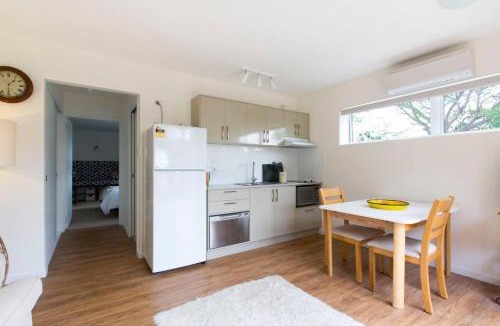 Southern Apartment | Garden Apartment, beside the sea