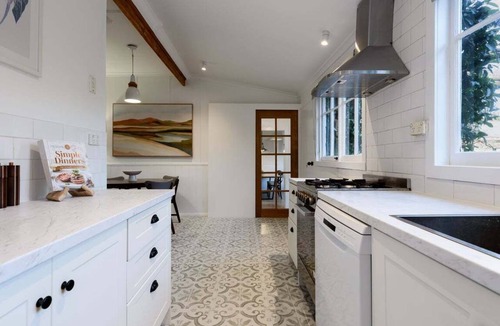 Winnaleah House | Garden Cottage, Wellness Studio & Bike Shed
