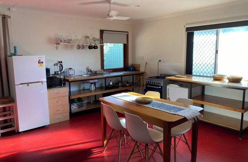 East Side Apartment | Garden retreat guesthouse in Alice Springs