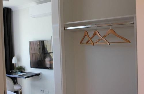 Armstrong Creek Apartment | Gateway to Great Ocean Road 10 Min to Beach