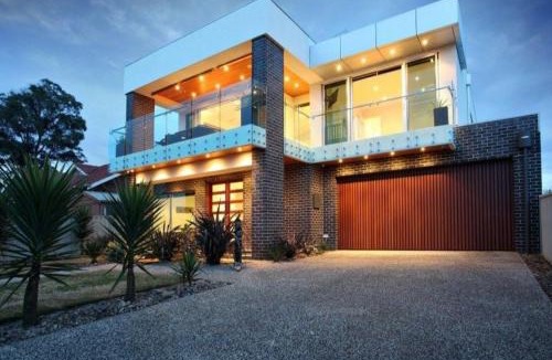 North Shore Villa | Geelong Beach King House