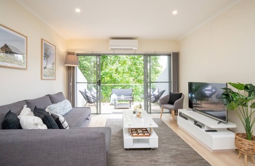 North Batemans Bay Apartment | Generous 2-Bed Townhouse With A Private Balcony