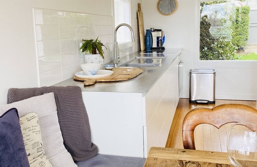 East Launceston House | 'George's' - "home away from home"