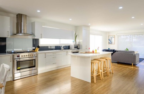 St Helens Apartment | Georges Bay Apartments